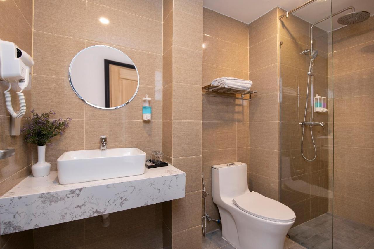 Golden Lotus Central Hotel Nha Trang Exterior photo